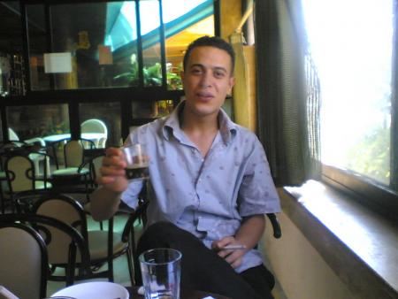 c est au café la rive droite